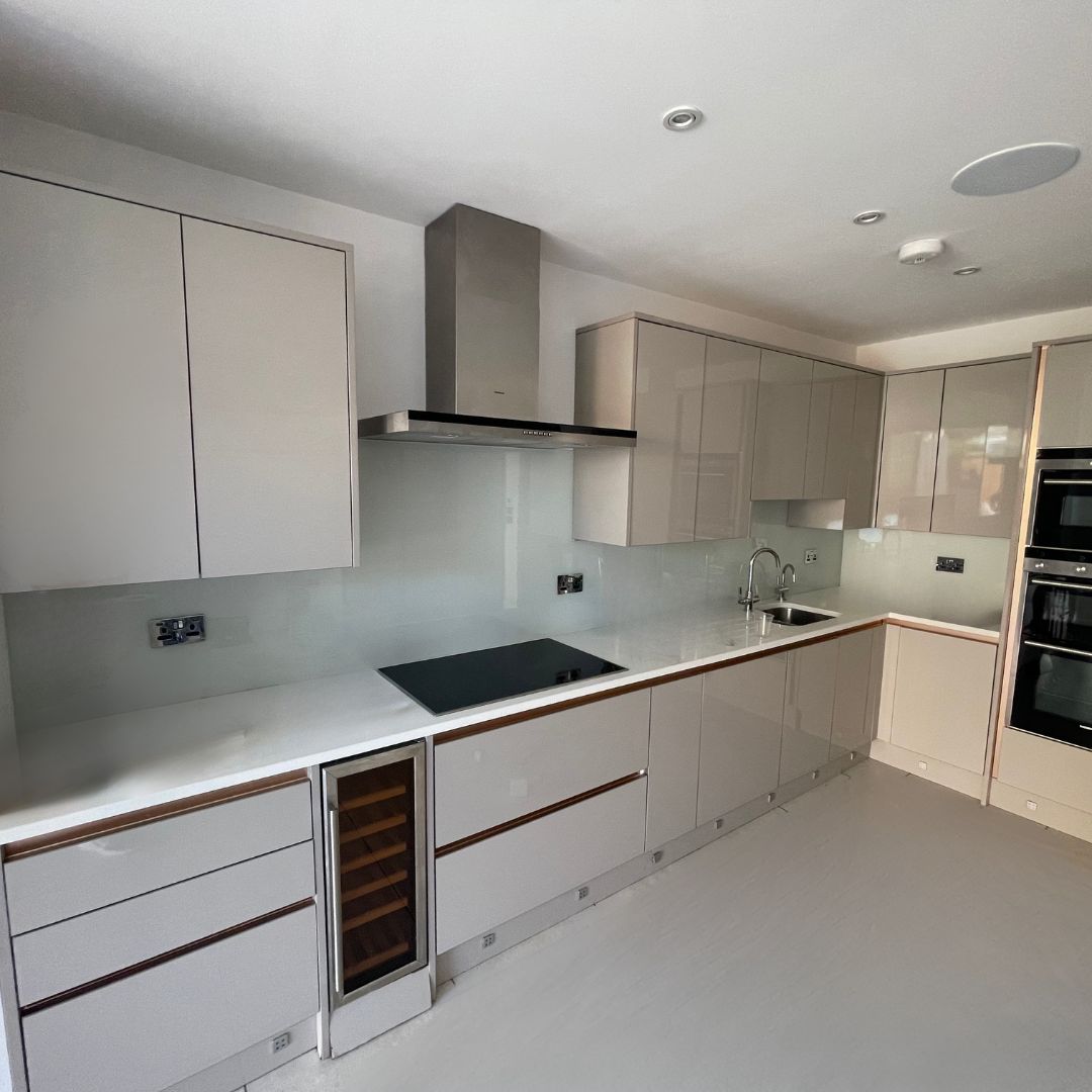 Kitchen before respray